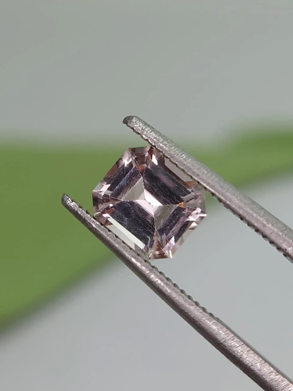 1.4ct Natural Pastel Pink Imperial Topaz from Katlang, Pakistan — view 4